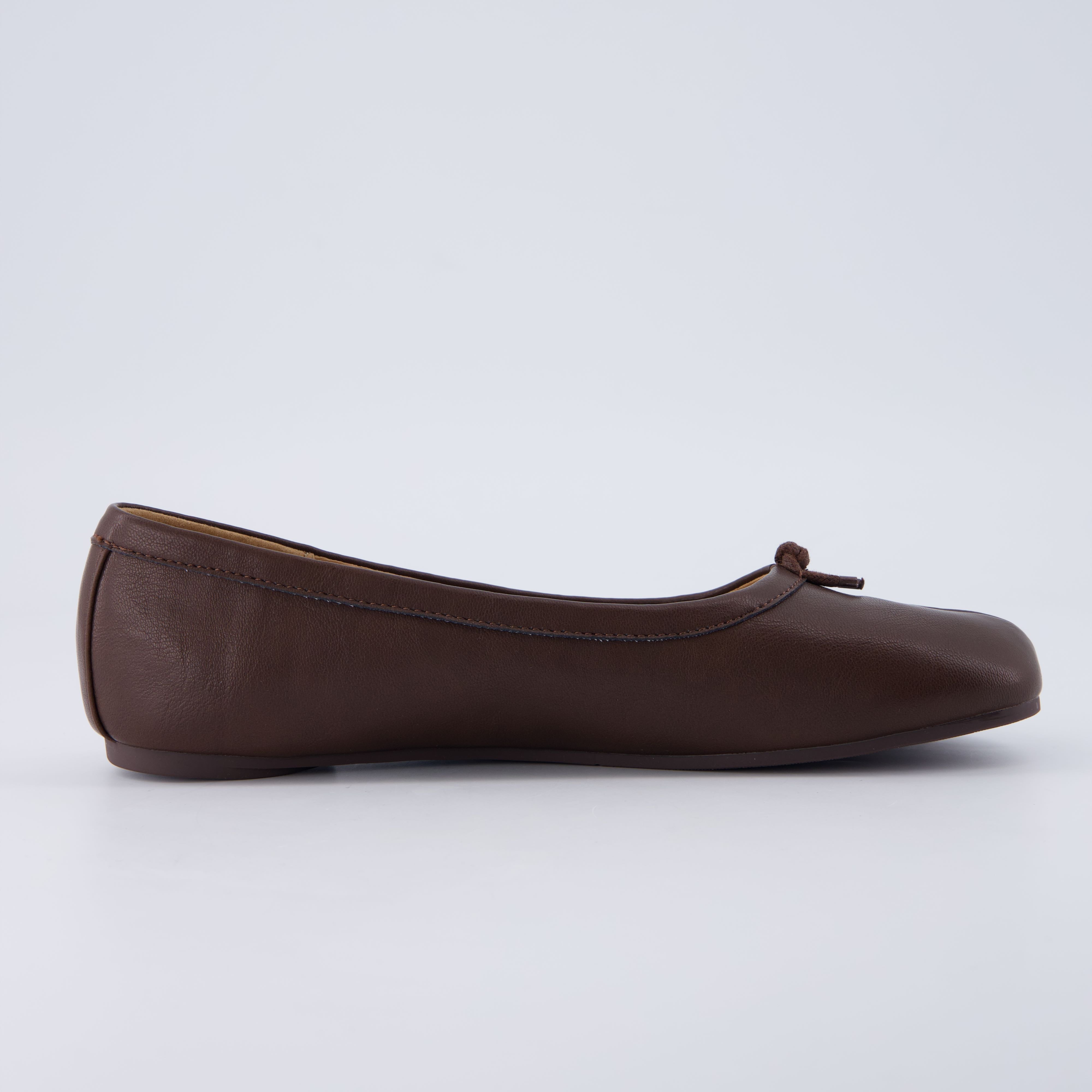 Maki Split-toe Flats Brown Medium