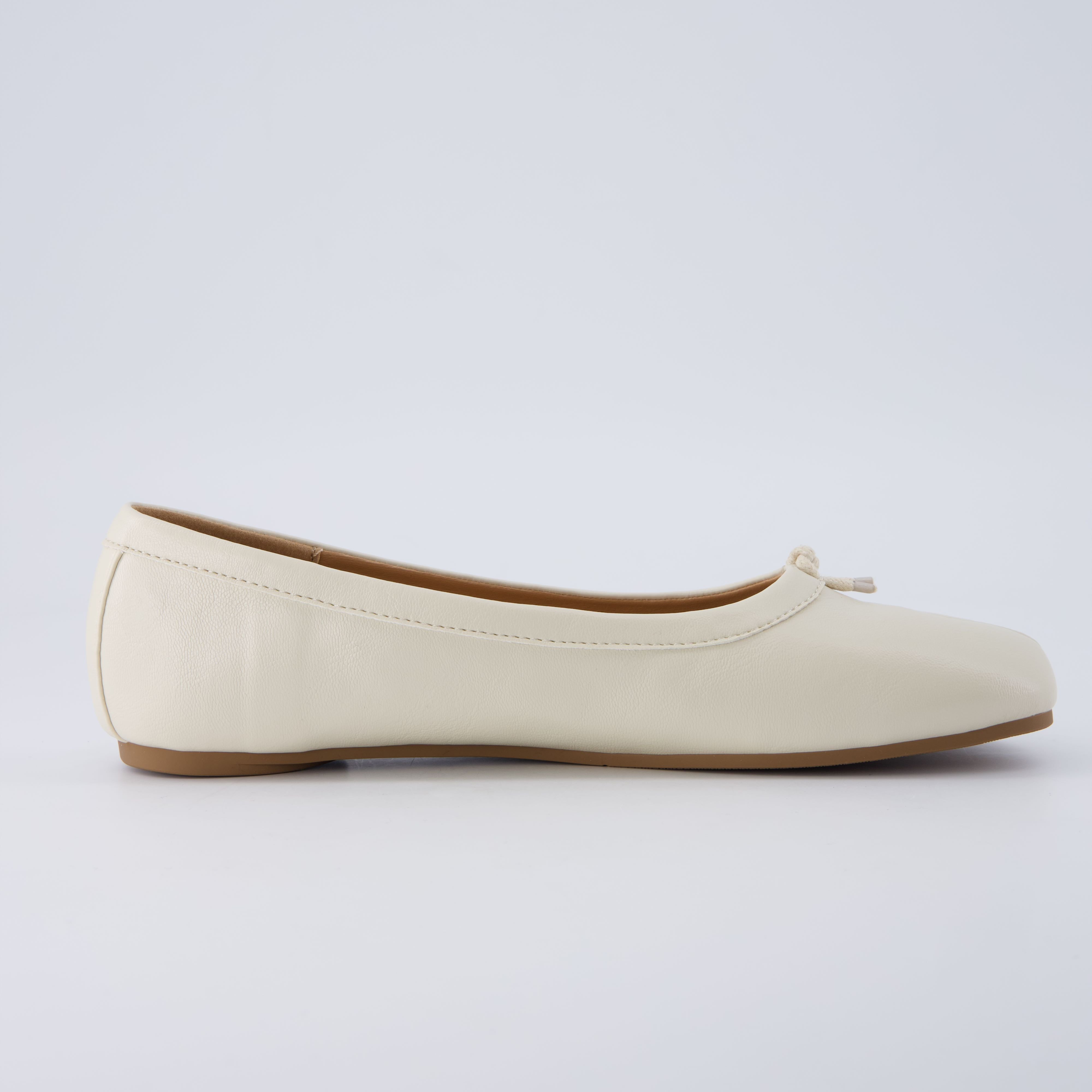 Maki Split-toe Flats Brown Medium
