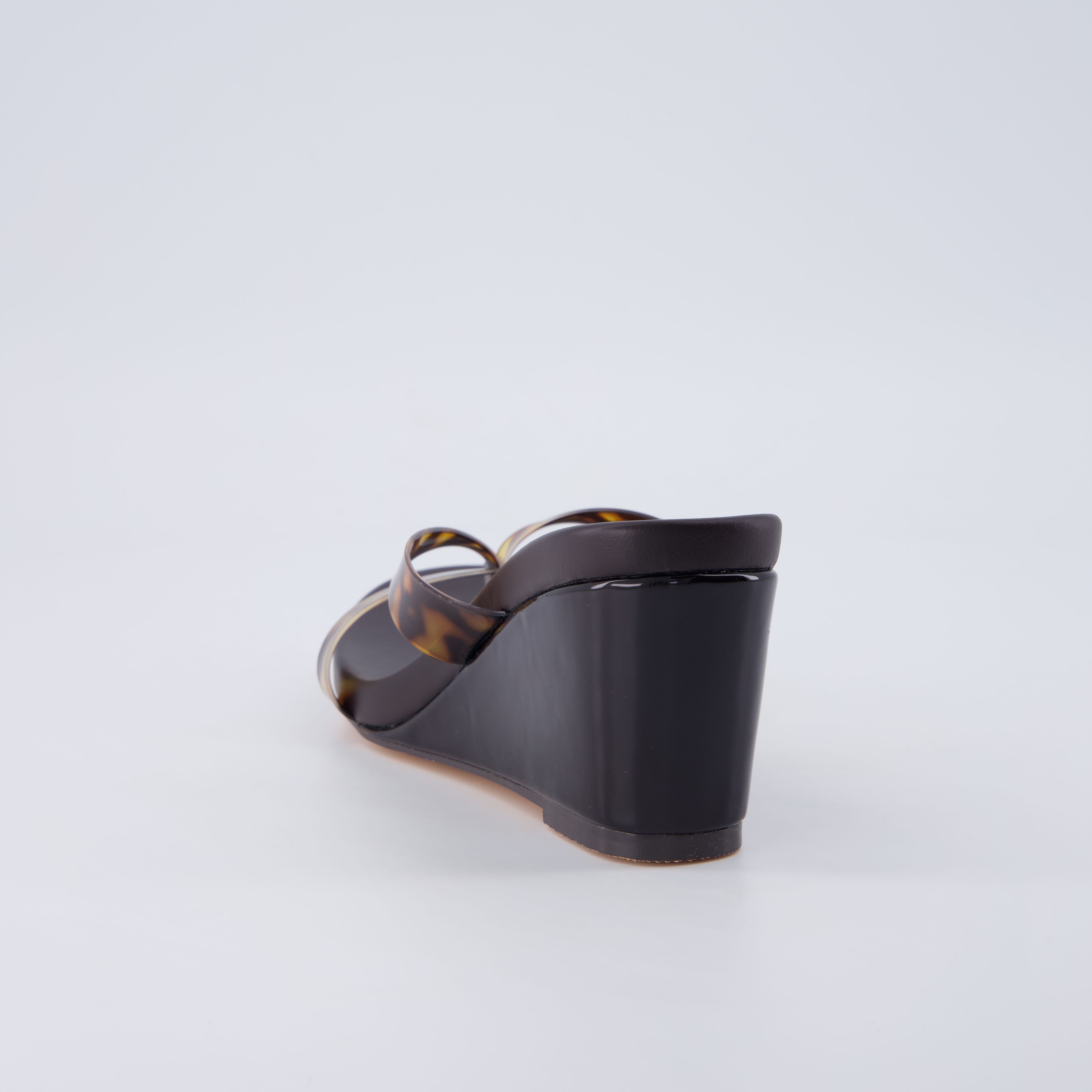 Mona Slip-On Lightweight Sandals Tortoise Medium