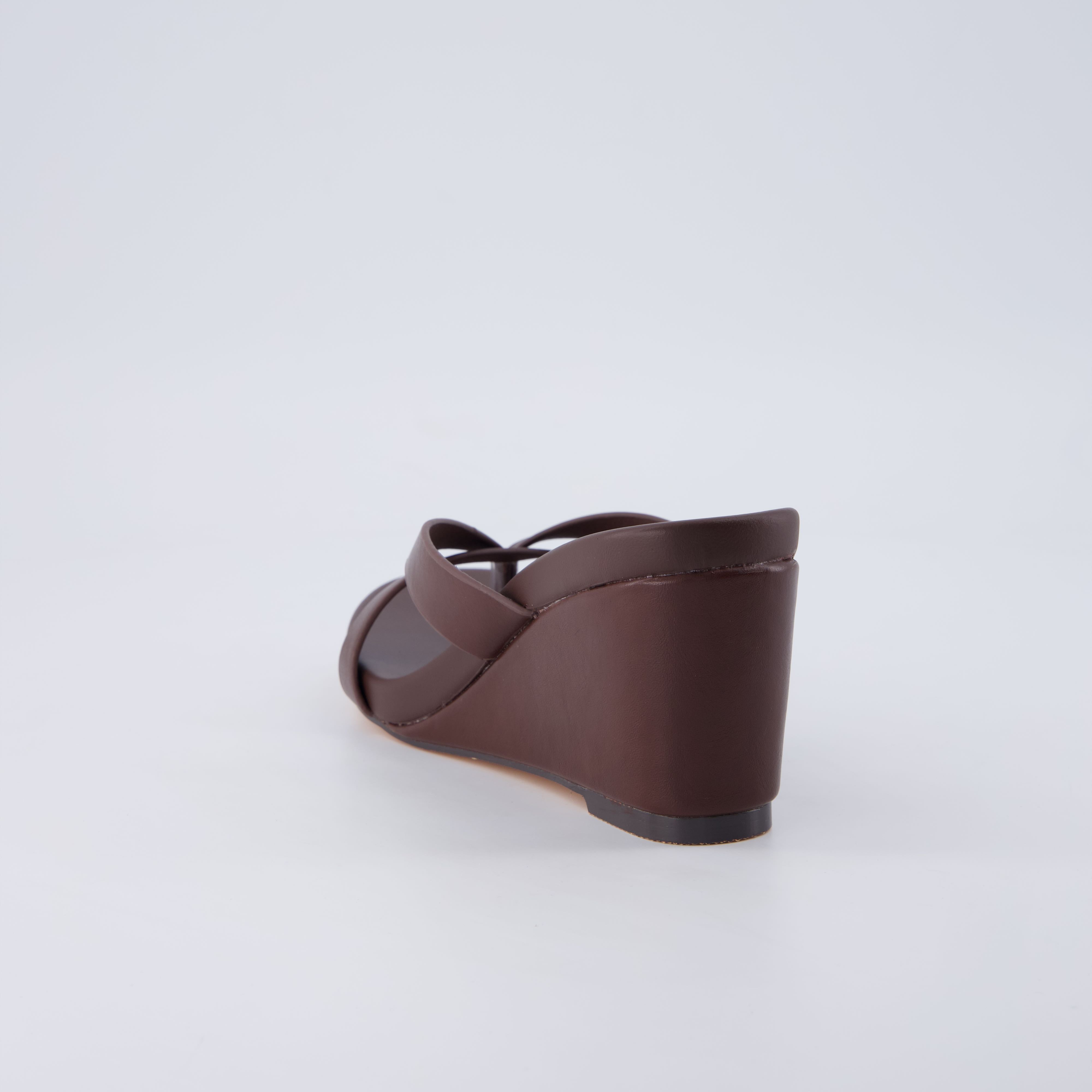 Mona Slip-On Lightweight Sandals Brown Medium