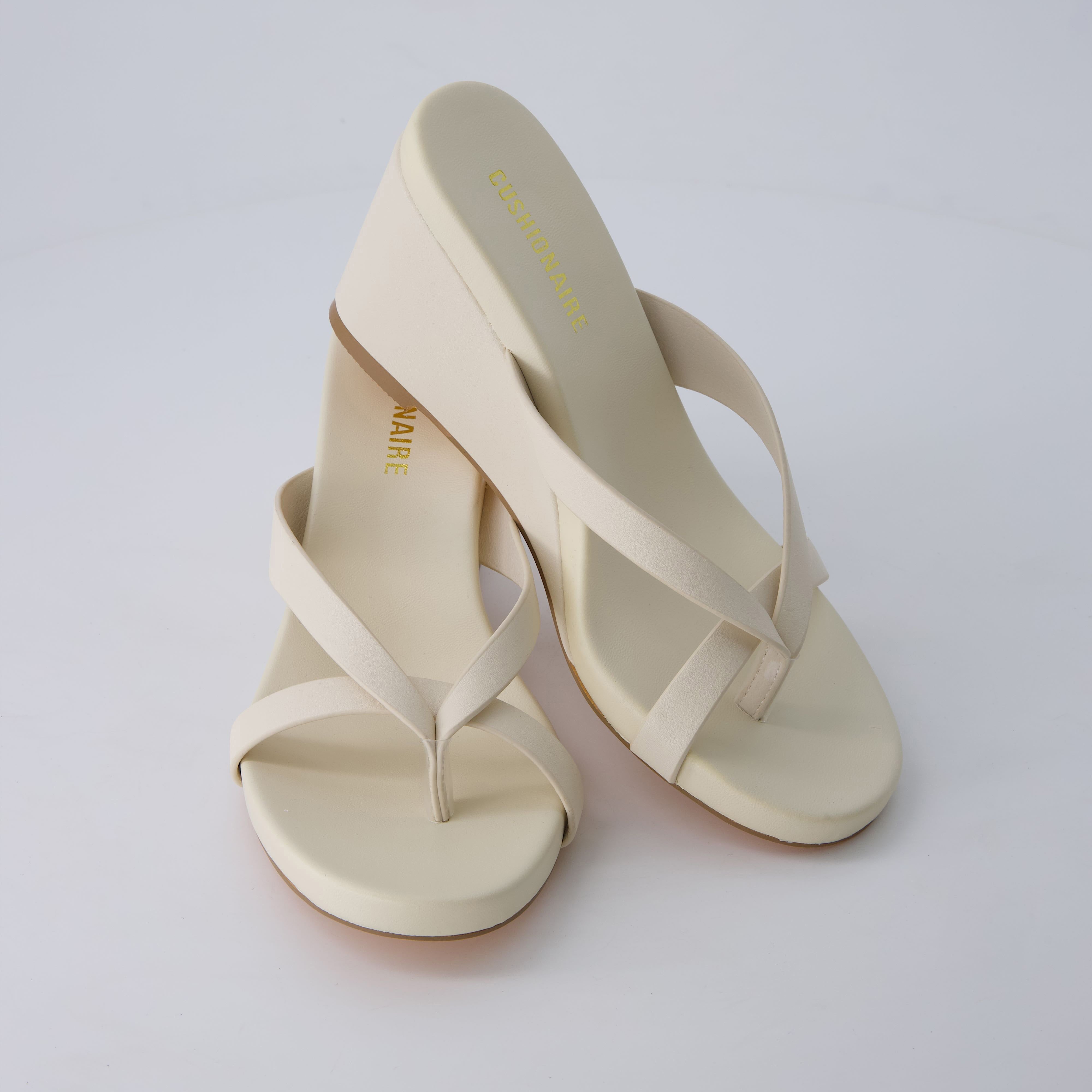 Mona Slip-On Lightweight Sandals Cream Medium