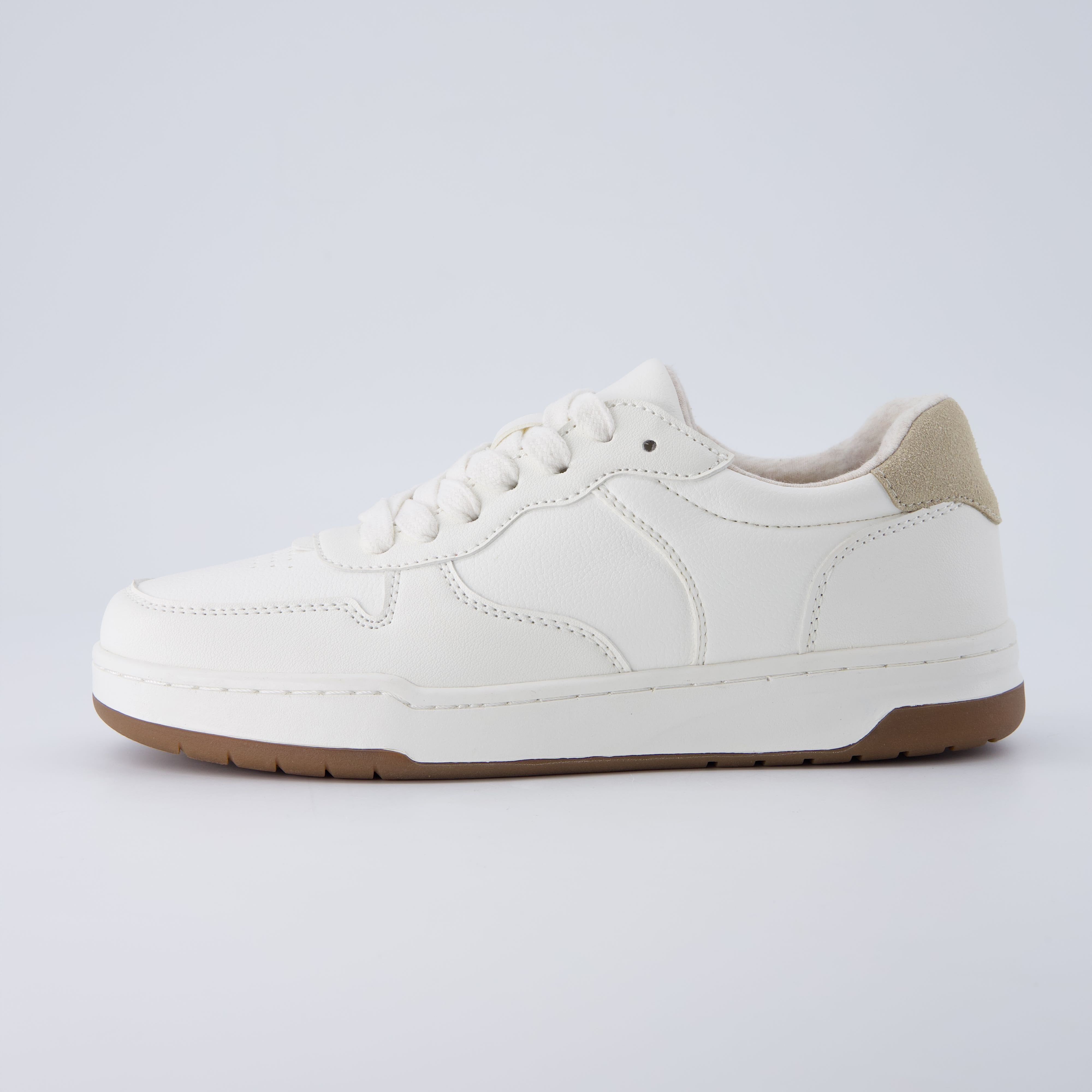 Serve Lace Up Sneaker