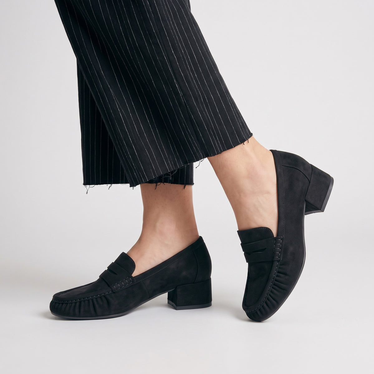 Teah Heeled Penny Loafers Black Medium