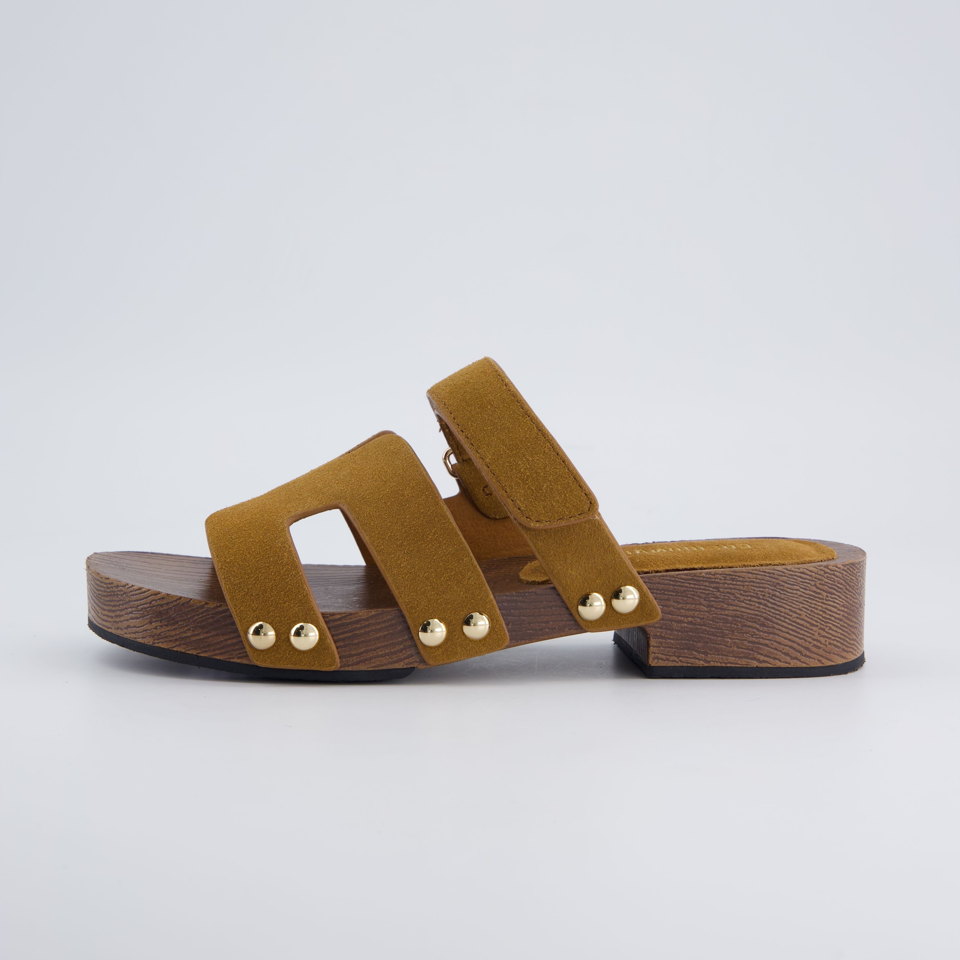 Tokyo Genuine Suede Sandals Chestnut