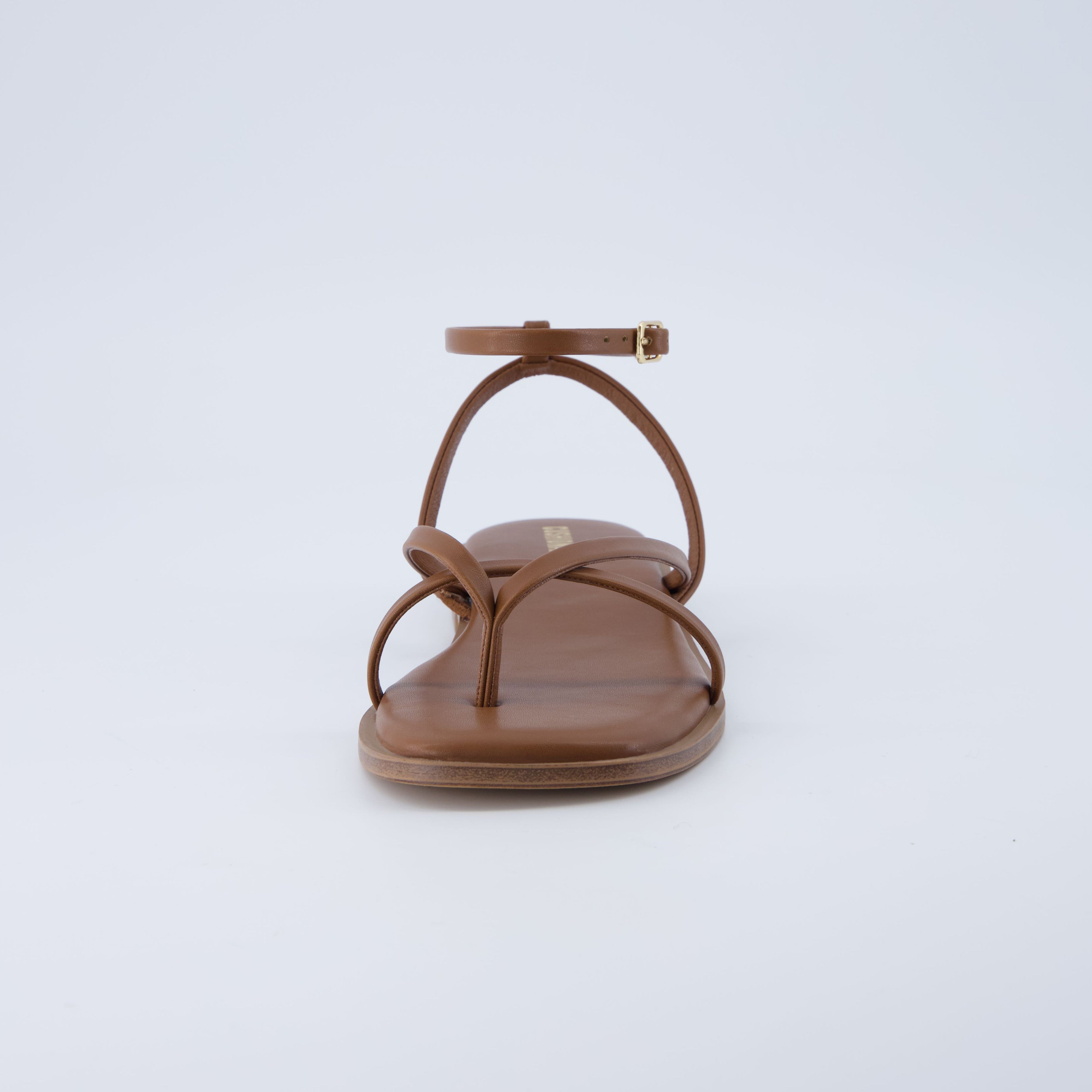 Vida Strappy Flat Sandal Cognac