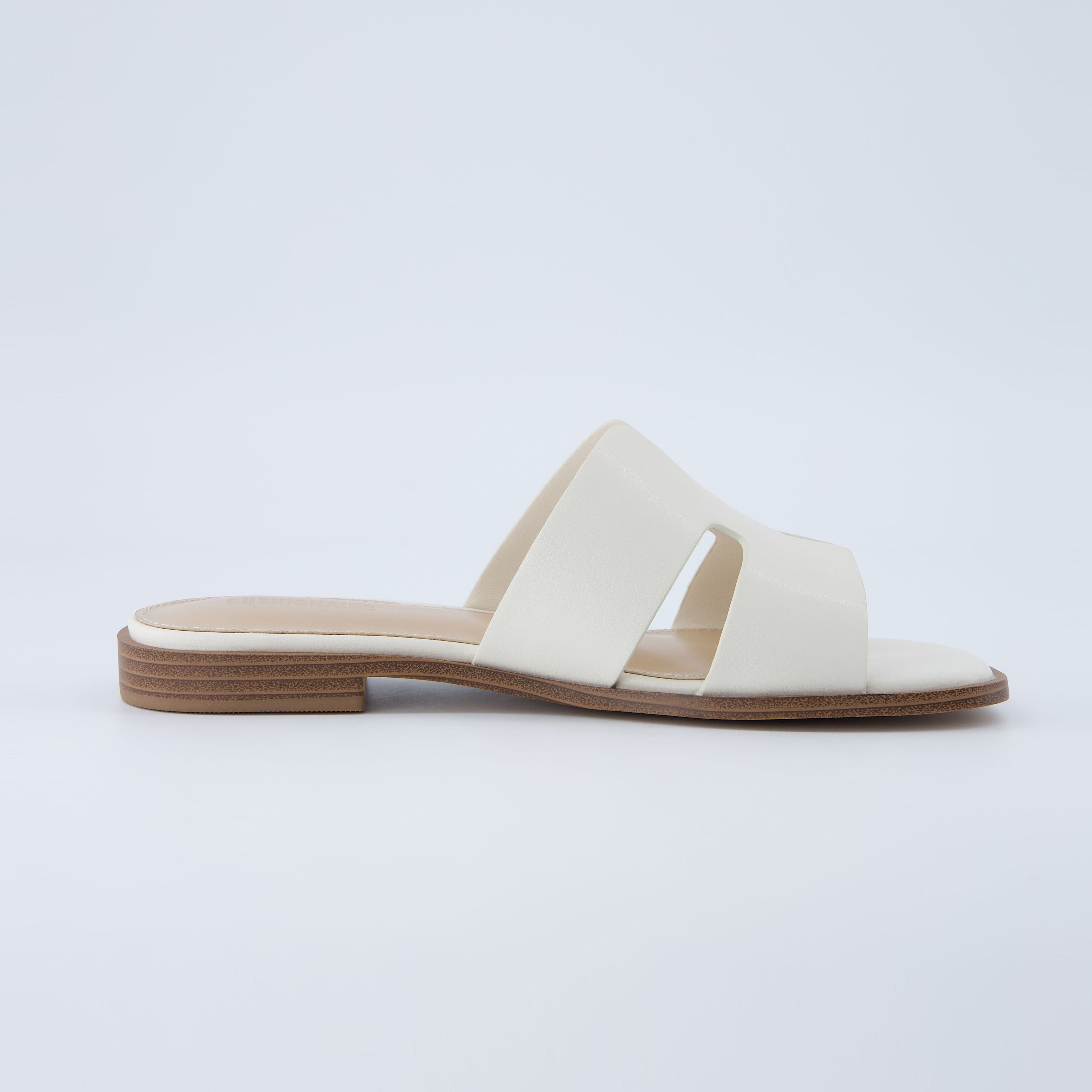 Voyage Slide Sandal Cream
