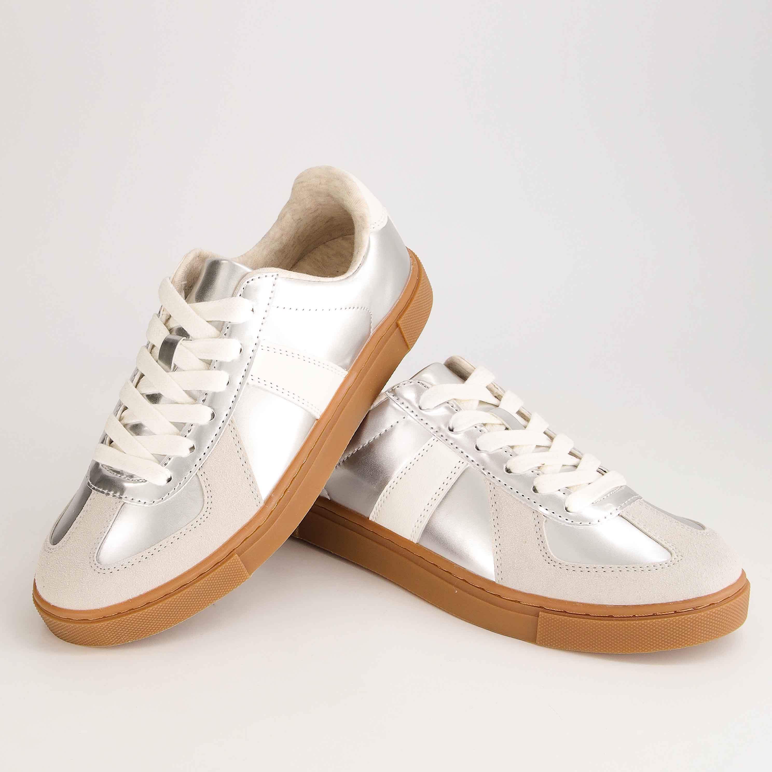 Bailey Lace Up Sneaker Silver