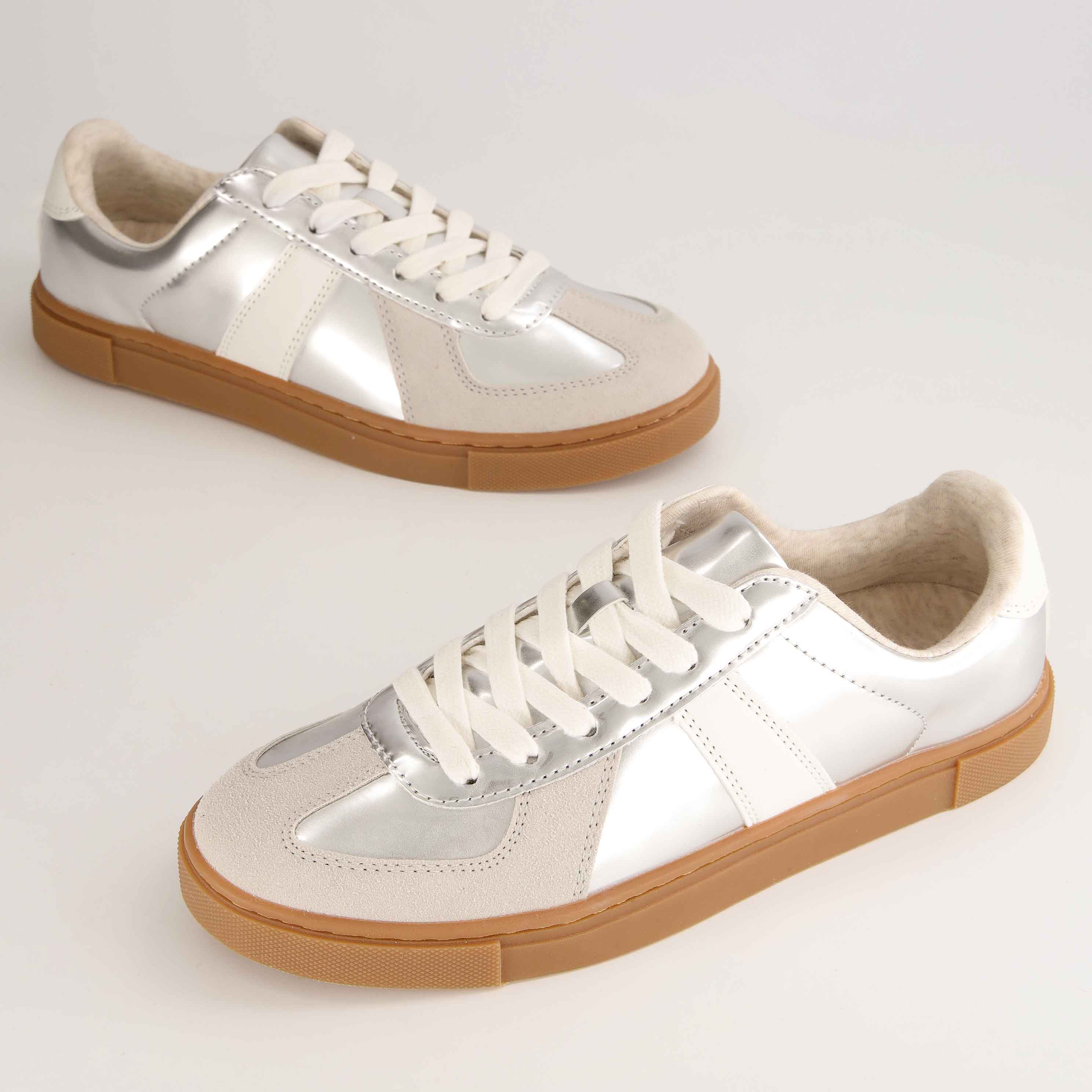 Bailey Lace Up Sneaker Silver