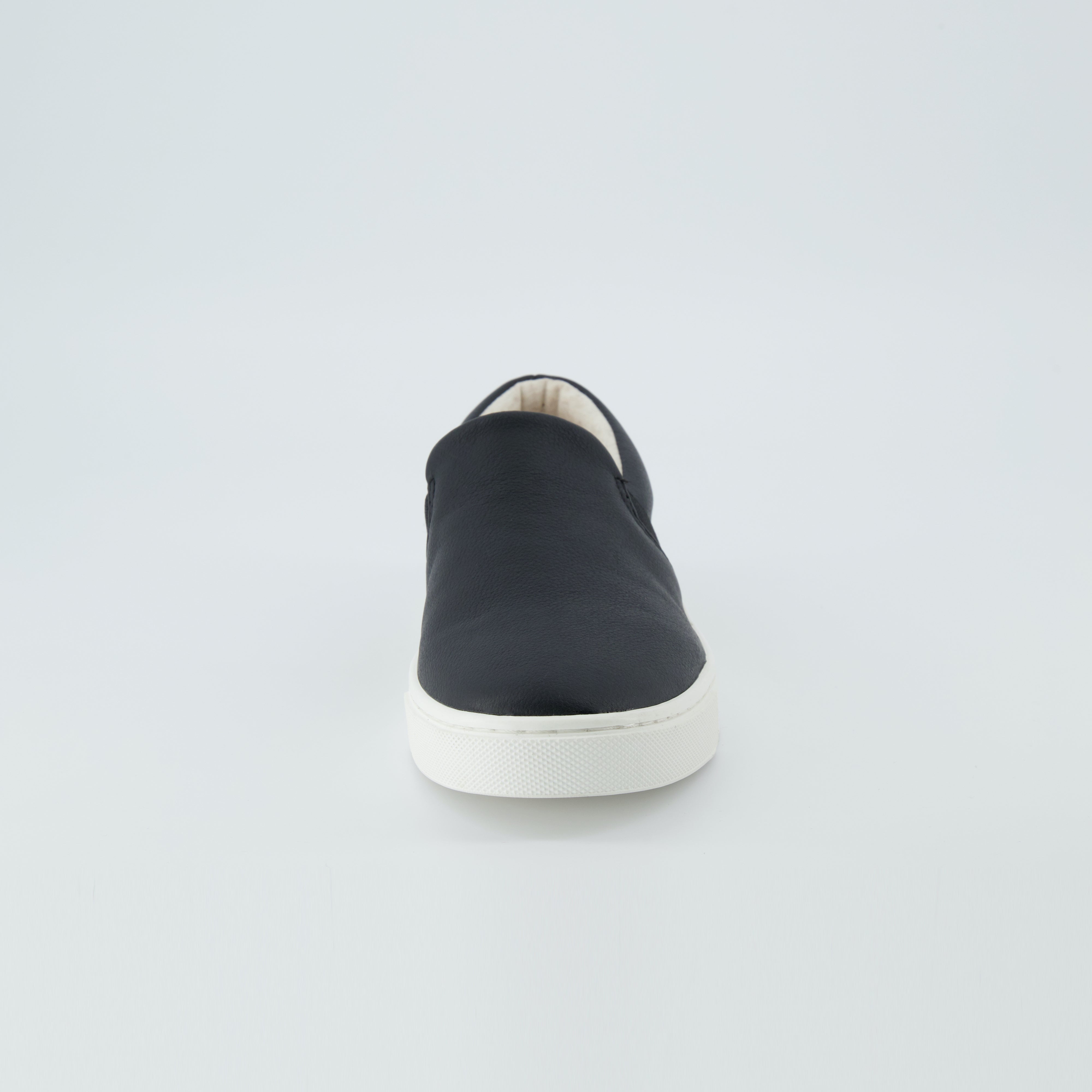 Hampton Slip-on Sneaker Black White