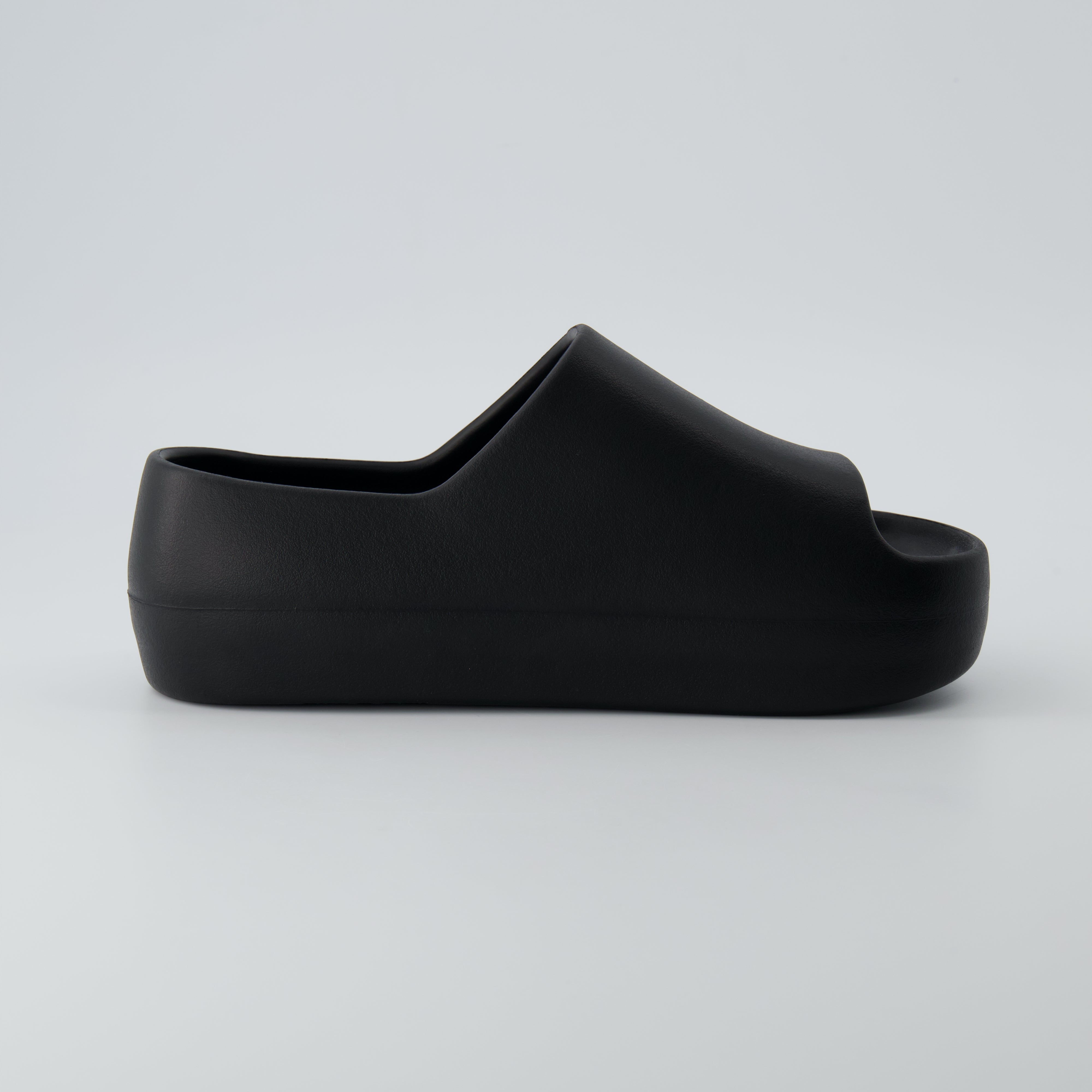 Harrison Slide Sandals Black