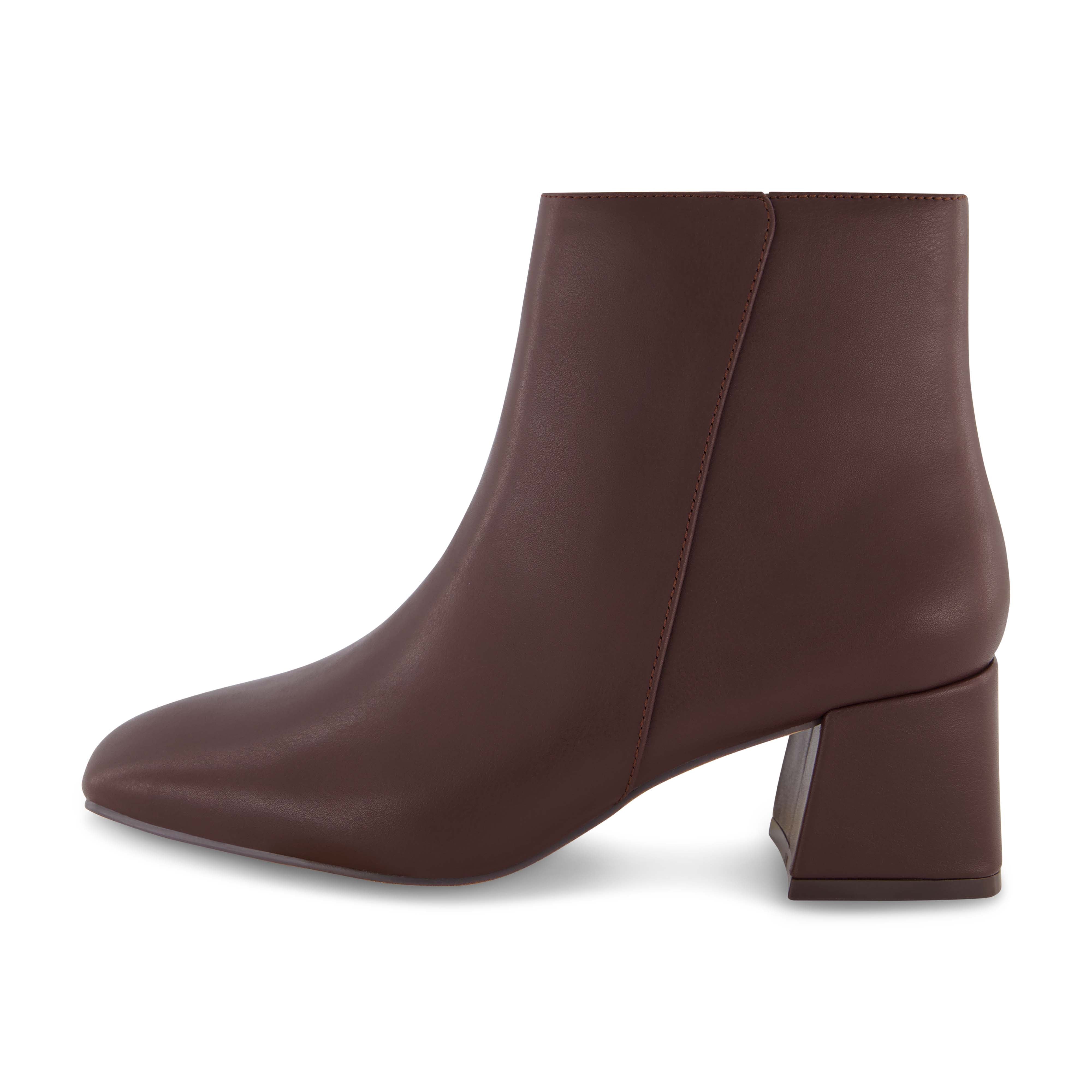 Nexus Block Heel Dress Bootie Chocolate